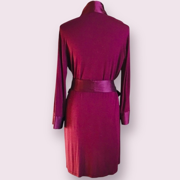 Josie Natori Silk Essential Wrap Robe - Picture 5 of 11